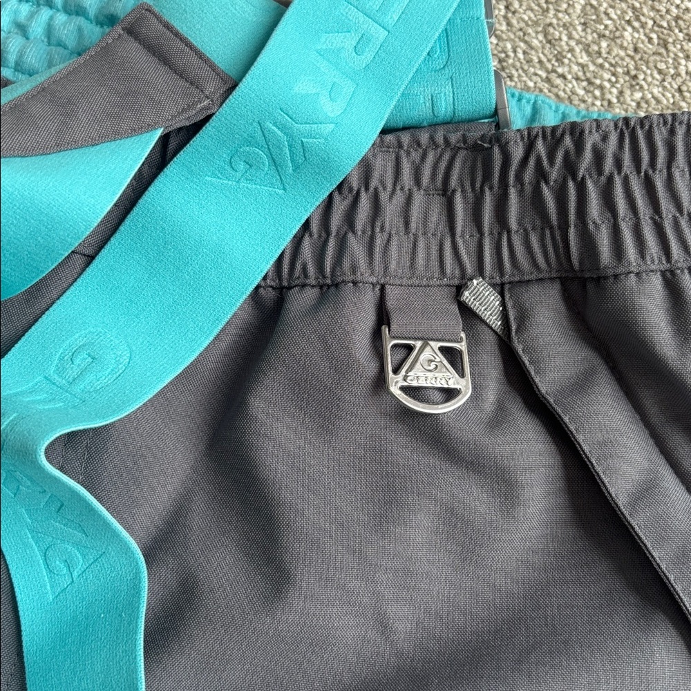 Gerry Gray Ski Pants with Teal Highlights. Like New. Size 14-16.